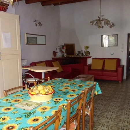 Sardinia Eco Vegan House Nocleg ze śniadaniem *